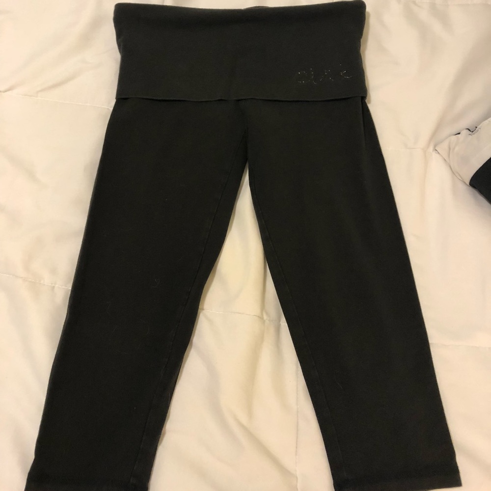 PINK Yoga Crop Pant